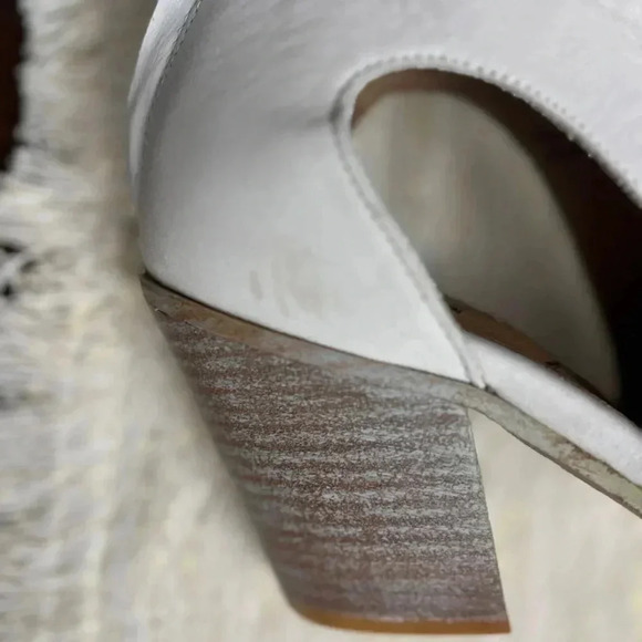 Free People Wilder Pointed Toe Leather Booties Size EU 37 US 6 White Western New - Picture 15 of 16